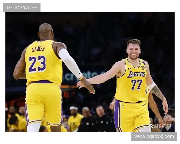 湖人一周内成功掌控东契奇与里夫斯的比赛策略分析