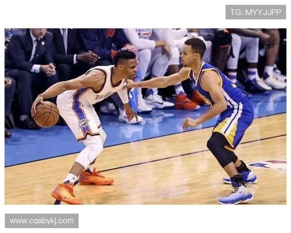 余华分析威少现状与库里关系若无库里威少仍可赚五千万